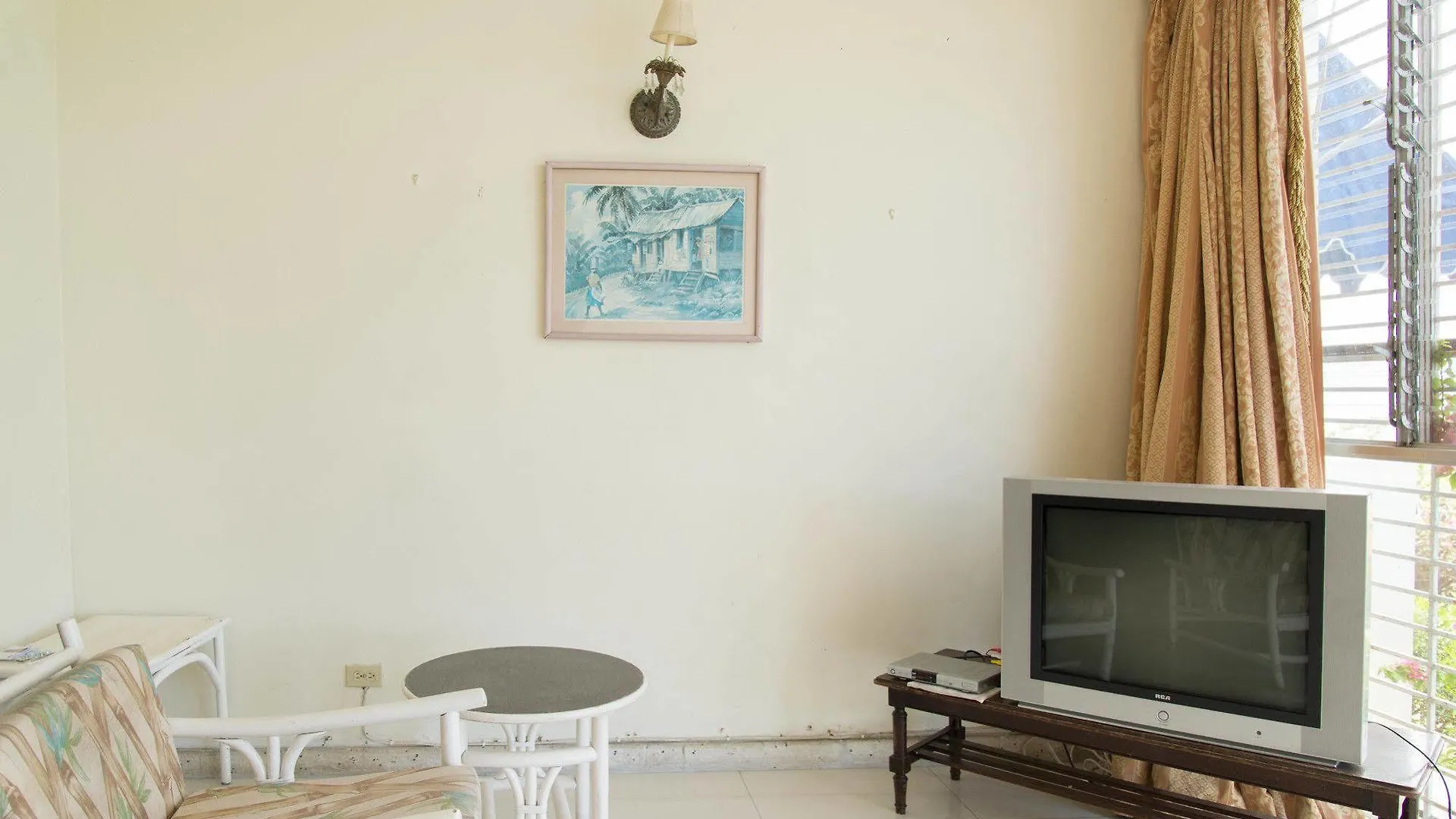 Court Manor At Montego Bay Club Apartment