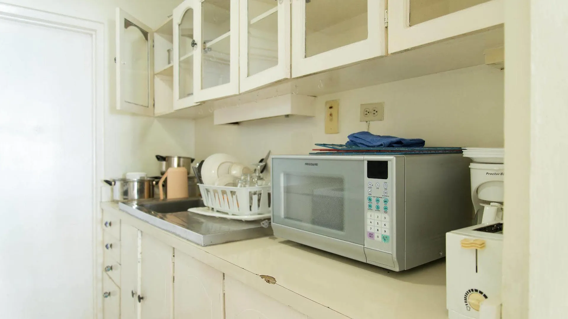 Court Manor At Montego Bay Club Apartment